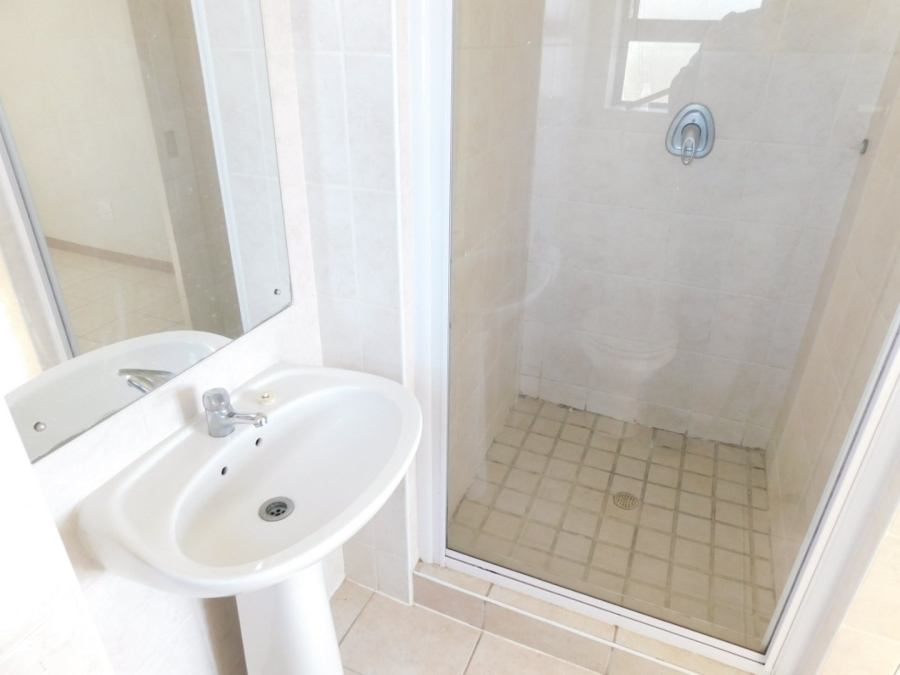 2 Bedroom Property for Sale in Admirals Park Western Cape